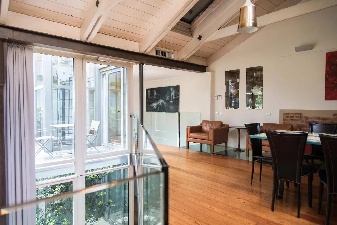 Youhosty - Luxury Town House Milano 0*,  Italien